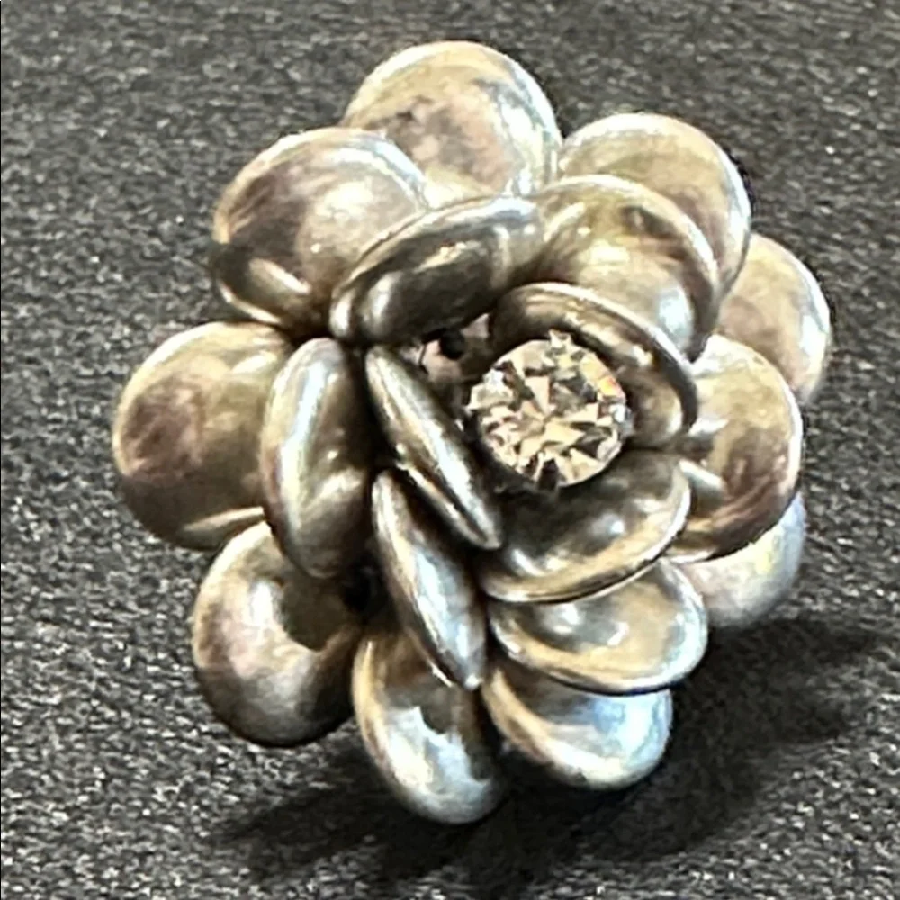 Joan Rivers Silver-Tone Multi-petal Flower Vintage Ring
